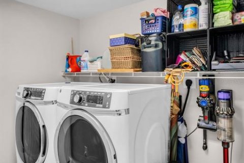 Condo in Clearwater, Florida, 3 bedrooms  № 1912345 - photo 27