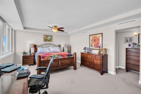 Condo in Clearwater, Florida, 3 bedrooms  № 1912345 - photo 19