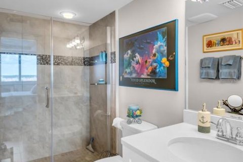 Condo in Clearwater, Florida, 3 bedrooms  № 1912345 - photo 28