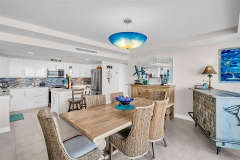 Condo in Clearwater, Florida, 3 bedrooms  № 1912345 - photo 13