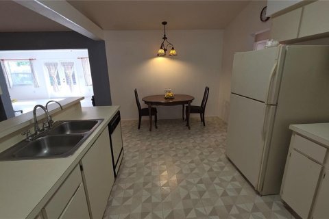 Villa ou maison à vendre à Orlando, Floride: 3 chambres, 172.71 m2 № 2425704 - photo 8