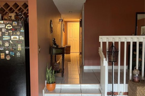 Condo in Davie, Florida, 2 bedrooms  № 2076141 - photo 9