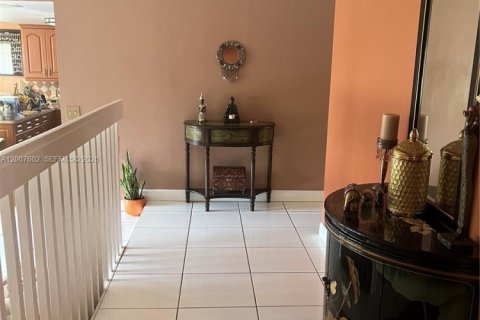 Condo in Davie, Florida, 2 bedrooms  № 2076141 - photo 10