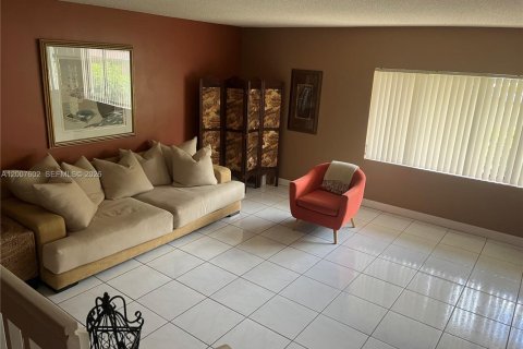 Condo in Davie, Florida, 2 bedrooms  № 2076141 - photo 3