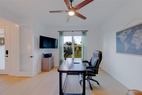 Villa ou maison à vendre à Parrish, Floride: 3 chambres, 211.91 m2 № 2431084 - photo 8