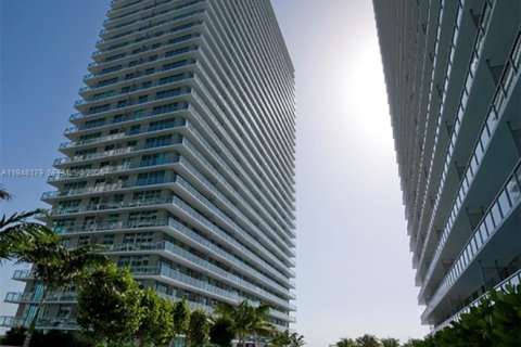 Condominio en Miami, Florida, 1 dormitorio № 2006485