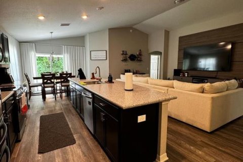 House in Ocala, Florida 4 bedrooms, 143.53 sq.m. № 2156033 - photo 13