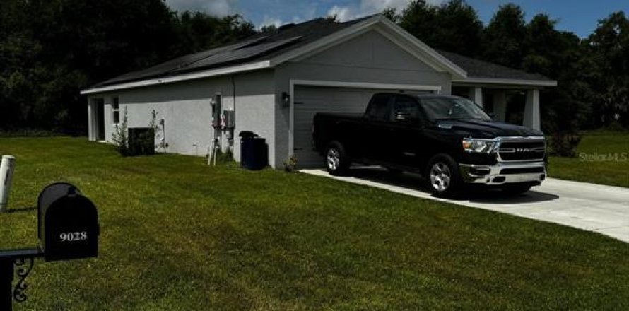 House in Ocala, Florida 4 bedrooms, 143.53 sq.m. № 2156033