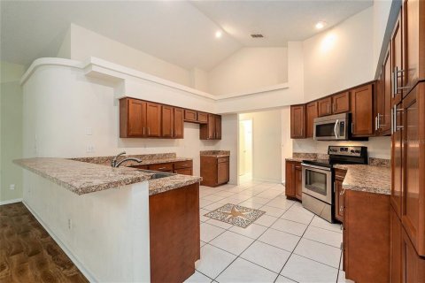 House in Spring Hill, Florida 3 bedrooms, 199.37 sq.m. № 1904296 - photo 13