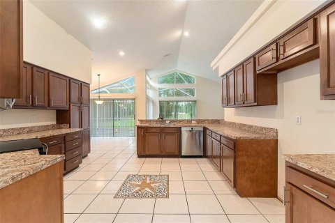 House in Spring Hill, Florida 3 bedrooms, 199.37 sq.m. № 1904296 - photo 14