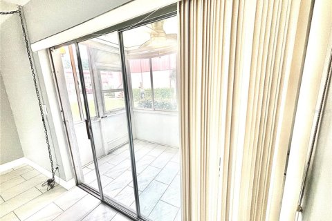 Condo in West Palm Beach, Florida, 2 bedrooms  № 1818982 - photo 22