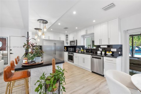 Купить виллу или дом в Майами, Флорида 3 спальни, 142.88м2, № 2069442 - фото 15