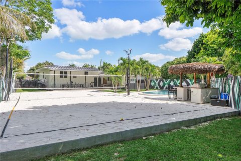 Купить виллу или дом в Майами, Флорида 3 спальни, 142.88м2, № 2069442 - фото 2