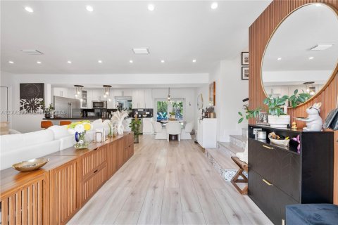 Купить виллу или дом в Майами, Флорида 3 спальни, 142.88м2, № 2069442 - фото 6