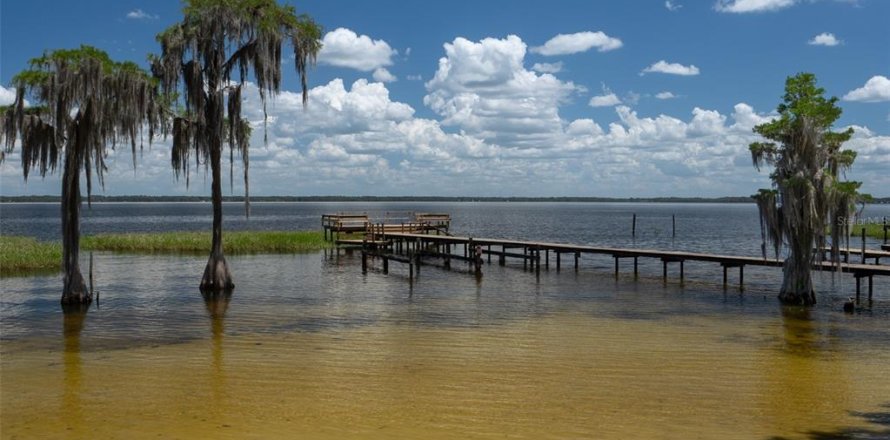 Adosado en Melrose, Florida 2 dormitorios, 130.06 m2 № 1661995