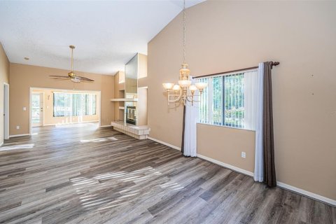Villa ou maison à vendre à Palm Harbor, Floride: 2 chambres, 133.78 m2 № 1880783 - photo 18