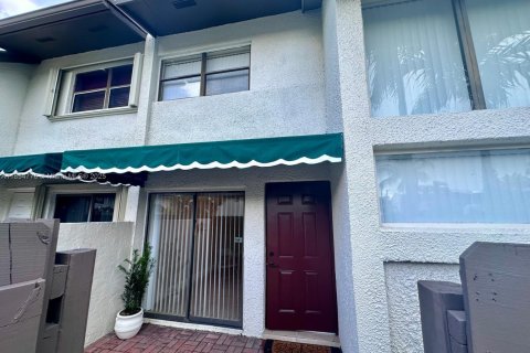 Таунхаус в Майами, Флорида 3 спальни, 137.68м2 № 1874928