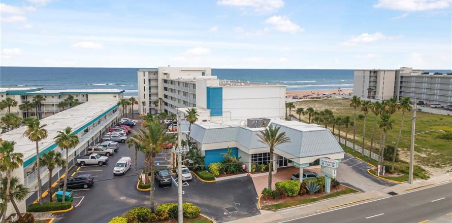 Condominio en Daytona Beach, Florida, 1 dormitorio  № 1760445