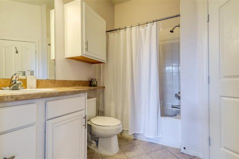 Copropriété à louer à Sarasota, Floride: 2 chambres, 104.7 m2 № 1615564 - photo 25