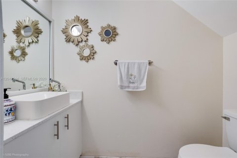 Купить таунхаус в Уэстон, Флорида 2 спальни, 110.37м2, № 2169269 - фото 11