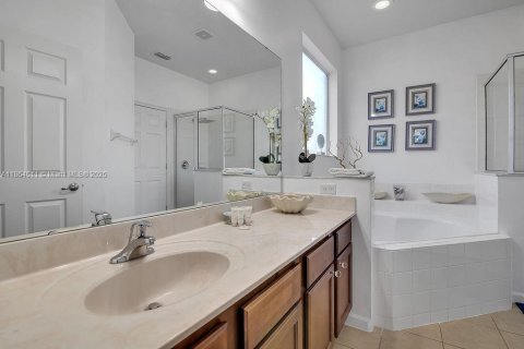 House in Davenport, Florida 6 bedrooms № 1892720 - photo 24