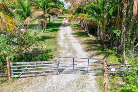 Land in Southwest Ranches, Florida № 1782043 - photo 2