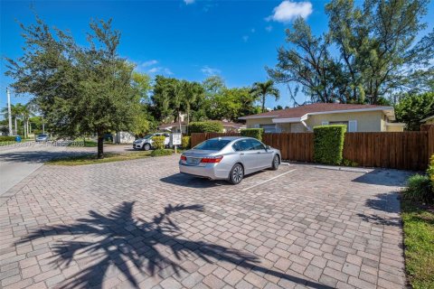 Appartement à louer à Fort Lauderdale, Floride: 1 chambre, 51.1 m2 № 2010925 - photo 3