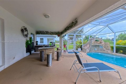 Villa ou maison à vendre à Lehigh Acres, Floride: 3 chambres № 1944118 - photo 5