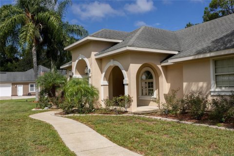 Villa ou maison à vendre à Melrose, Floride: 3 chambres, 207.26 m2 № 1906992 - photo 8