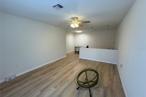 House in New Port Richey, Florida 2 bedrooms, 76.64 sq.m. № 1563302 - photo 5