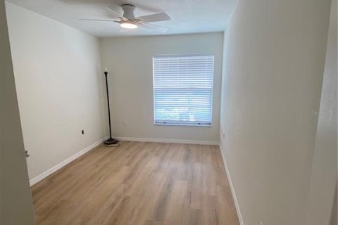 House in New Port Richey, Florida 2 bedrooms, 76.64 sq.m. № 1563302 - photo 28