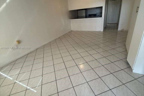 Studio in the Condo in Miami Gardens, Florida  № 2274437