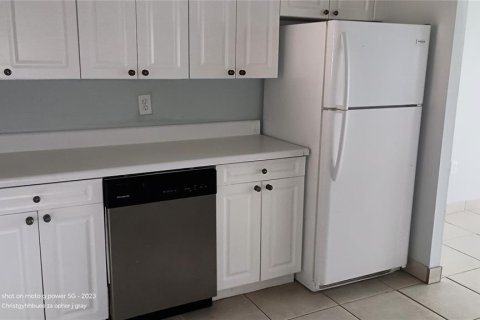 Condo in Bradenton, Florida, 2 bedrooms  № 1812457 - photo 3