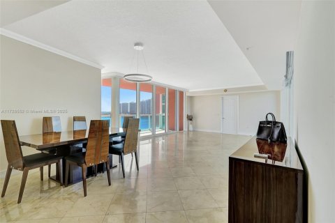 Copropriété à vendre à Aventura, Floride: 2 chambres, 154.22 m2 № 1937384 - photo 5