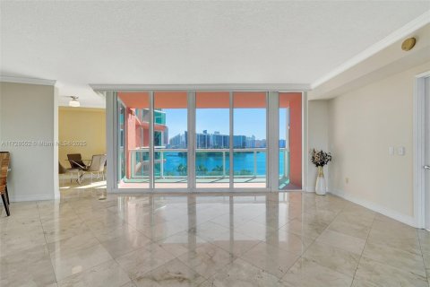Condominio en venta en Aventura, Florida, 2 dormitorios, 154.22 m2 № 1937384 - foto 1