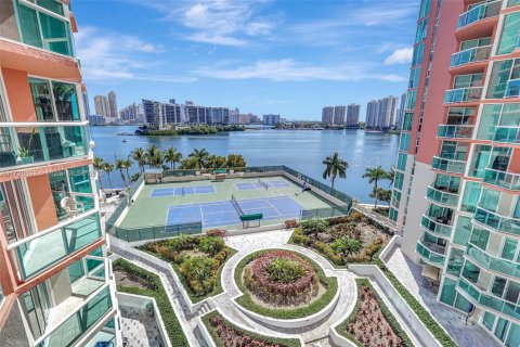 Condominio en venta en Aventura, Florida, 2 dormitorios, 154.22 m2 № 1937384 - foto 14