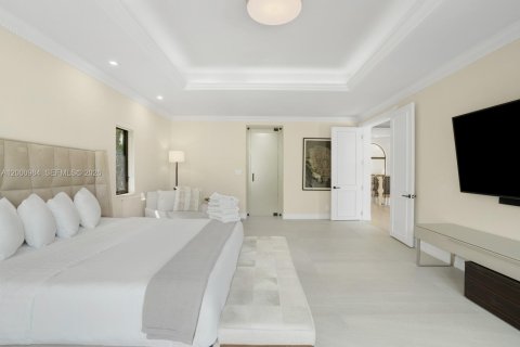 House in Fort Lauderdale, Florida 5 bedrooms, 430.32 sq.m. № 2064818 - photo 18