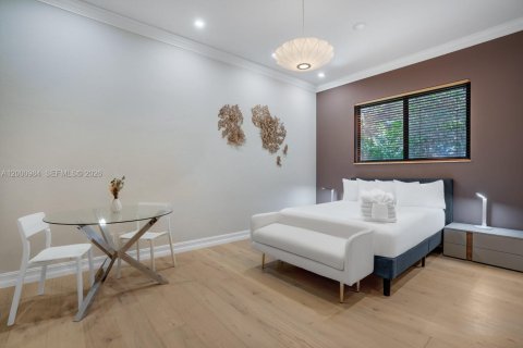 House in Fort Lauderdale, Florida 5 bedrooms, 430.32 sq.m. № 2064818 - photo 23