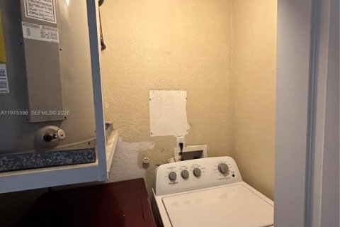 Condo in Doral, Florida, 3 bedrooms  № 2041448 - photo 29