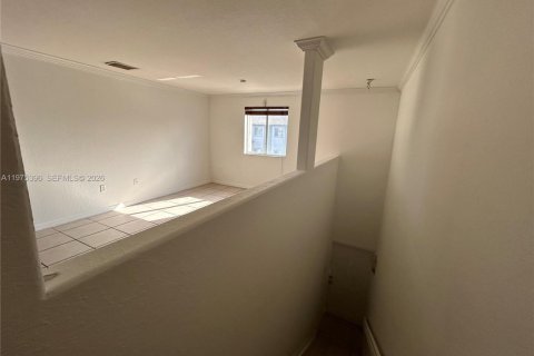 Condo in Doral, Florida, 3 bedrooms  № 2041448 - photo 27