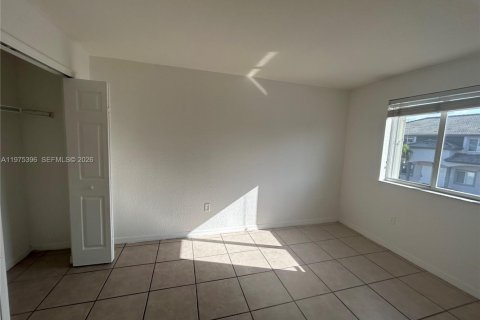 Condo in Doral, Florida, 3 bedrooms  № 2041448 - photo 20