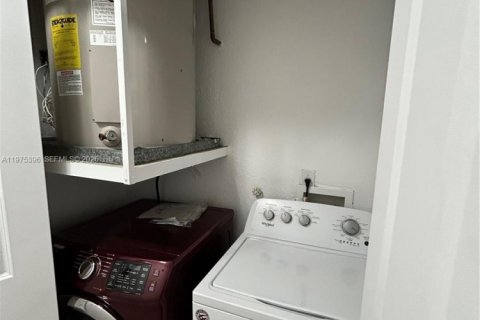 Condo in Doral, Florida, 3 bedrooms  № 2041448 - photo 30