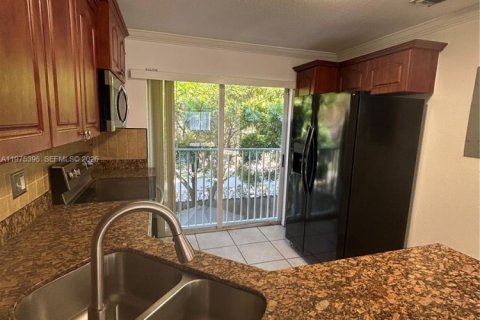 Condo in Doral, Florida, 3 bedrooms  № 2041448 - photo 8