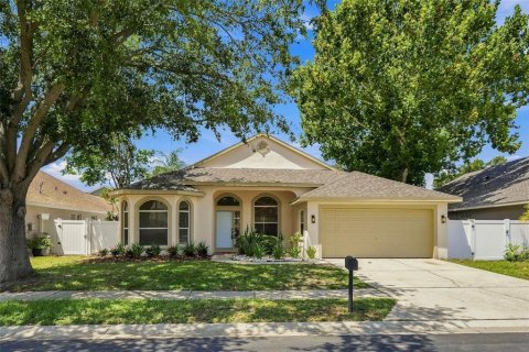 Casa en Tarpon Springs, Florida 4 dormitorios, 185.9 m2 № 2324334