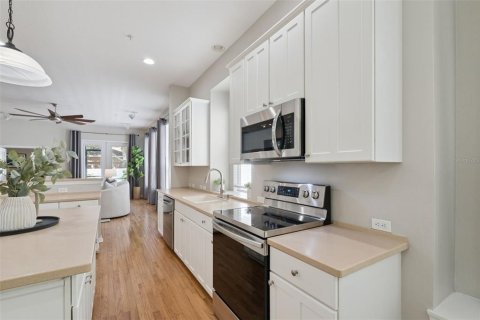 Villa ou maison à vendre à Orlando, Floride: 5 chambres, 269.42 m2 № 2428727 - photo 16