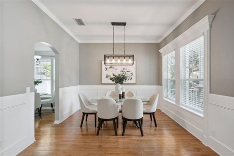 Villa ou maison à vendre à Orlando, Floride: 5 chambres, 269.42 m2 № 2428727 - photo 2