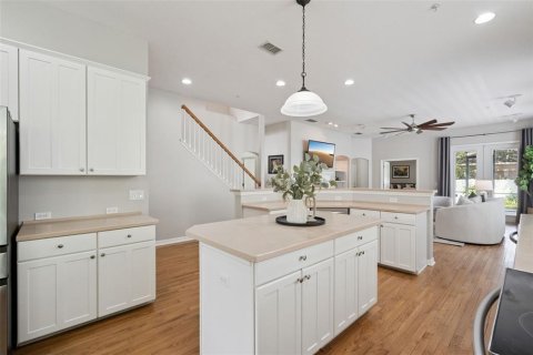 Villa ou maison à vendre à Orlando, Floride: 5 chambres, 269.42 m2 № 2428727 - photo 13