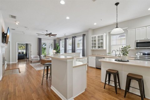 Villa ou maison à vendre à Orlando, Floride: 5 chambres, 269.42 m2 № 2428727 - photo 10