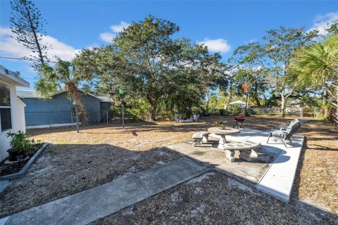 House in Saint Petersburg, Florida 3 bedrooms, 81.01 sq.m. № 1556031 - photo 26