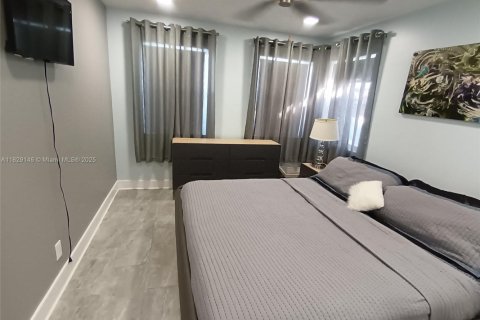Купить коммерческую недвижимость в Холливуд, Флорида 221.29м2, № 1800975 - фото 16
